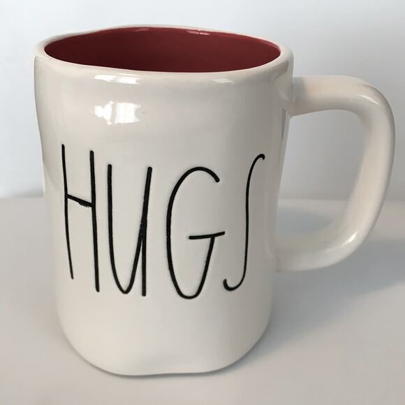 Rae Dunn HUGS KISSES Coffee Mug Cup Artisan Collection - Picture 1 of 4